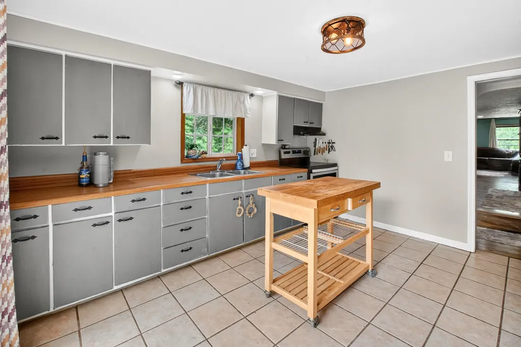 23750 N Uldriks Drive Bedford Charter Township MI 49017
