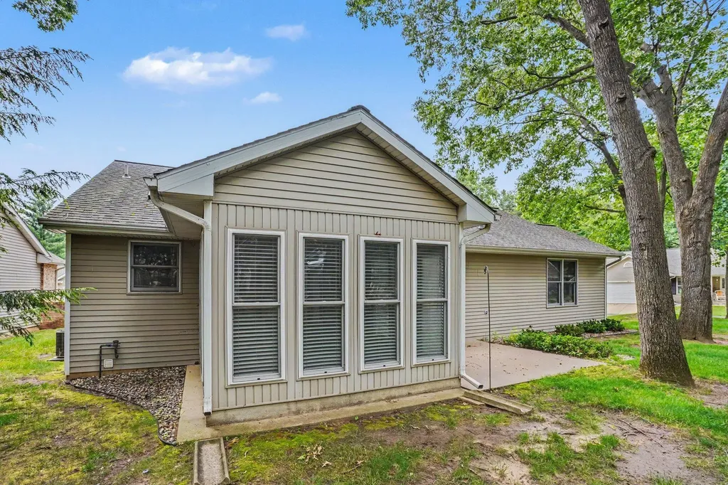 1498 Estero Drive Portage City MI 49002