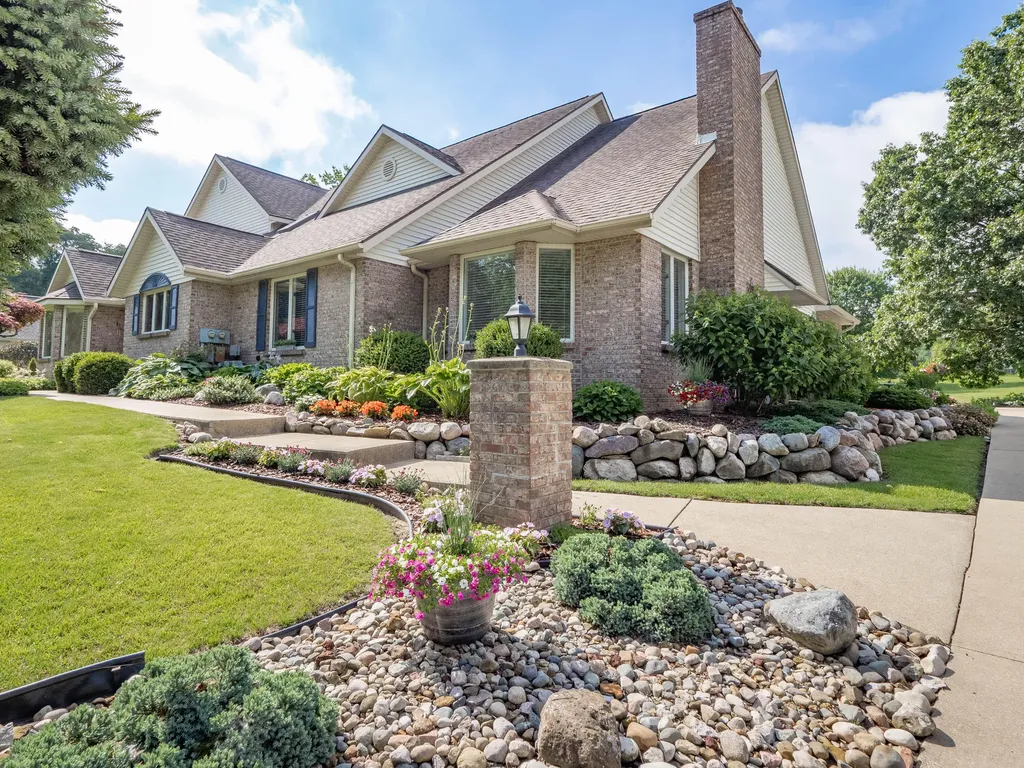 6669 W H Avenue Oshtemo Charter Township MI 49009