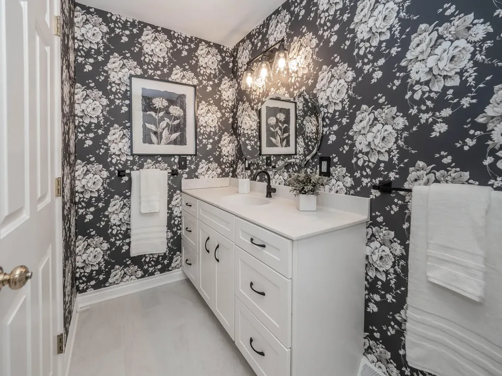 6669 W H Avenue Oshtemo Charter Township MI 49009