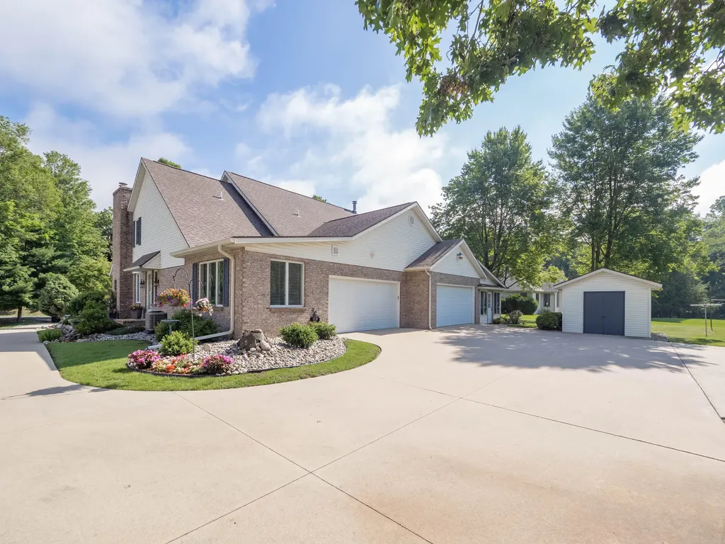 6669 W H Avenue Oshtemo Charter Township MI 49009