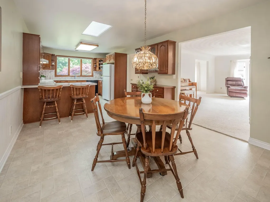 6669 W H Avenue Oshtemo Charter Township MI 49009