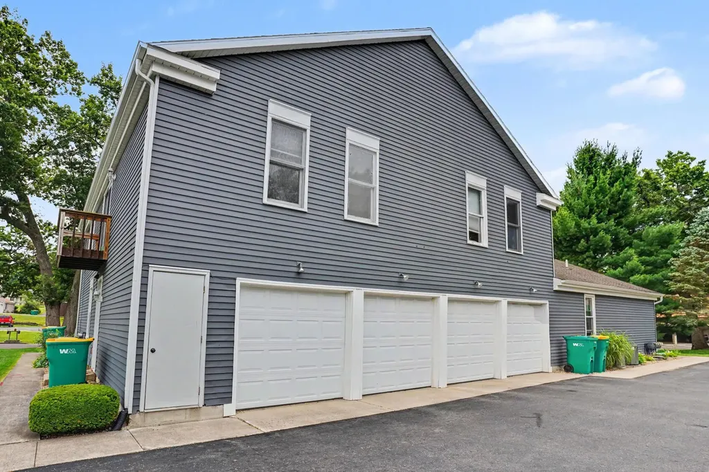 1732 Valleywood Court Portage City MI 49024