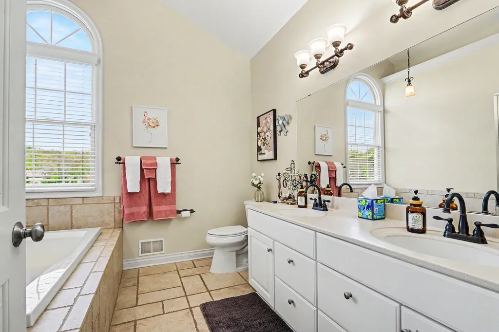 7928 Spring Haven Oshtemo Charter Township MI 49009