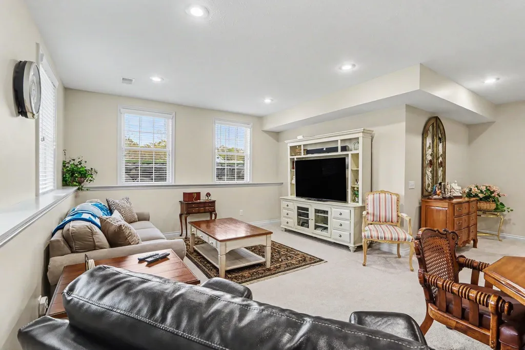 7928 Spring Haven Oshtemo Charter Township MI 49009