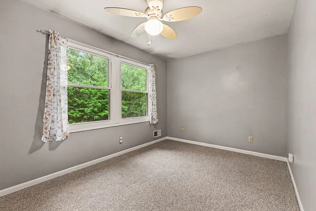 22300 Wynsmythe Drive Antwerp Township MI 49071