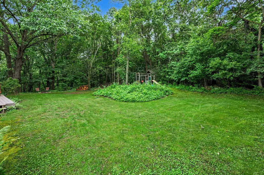 22300 Wynsmythe Drive Antwerp Township MI 49071
