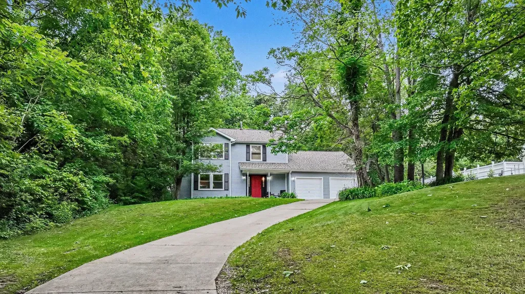 22300 Wynsmythe Drive Antwerp Township MI 49071