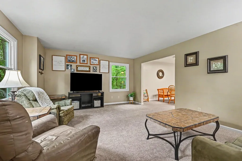 22300 Wynsmythe Drive Antwerp Township MI 49071