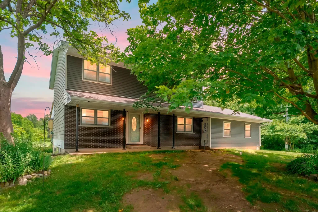 38701 County Road 665 Waverly Township MI 49079