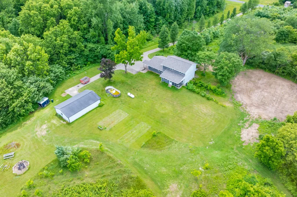 38701 County Road 665 Waverly Township MI 49079