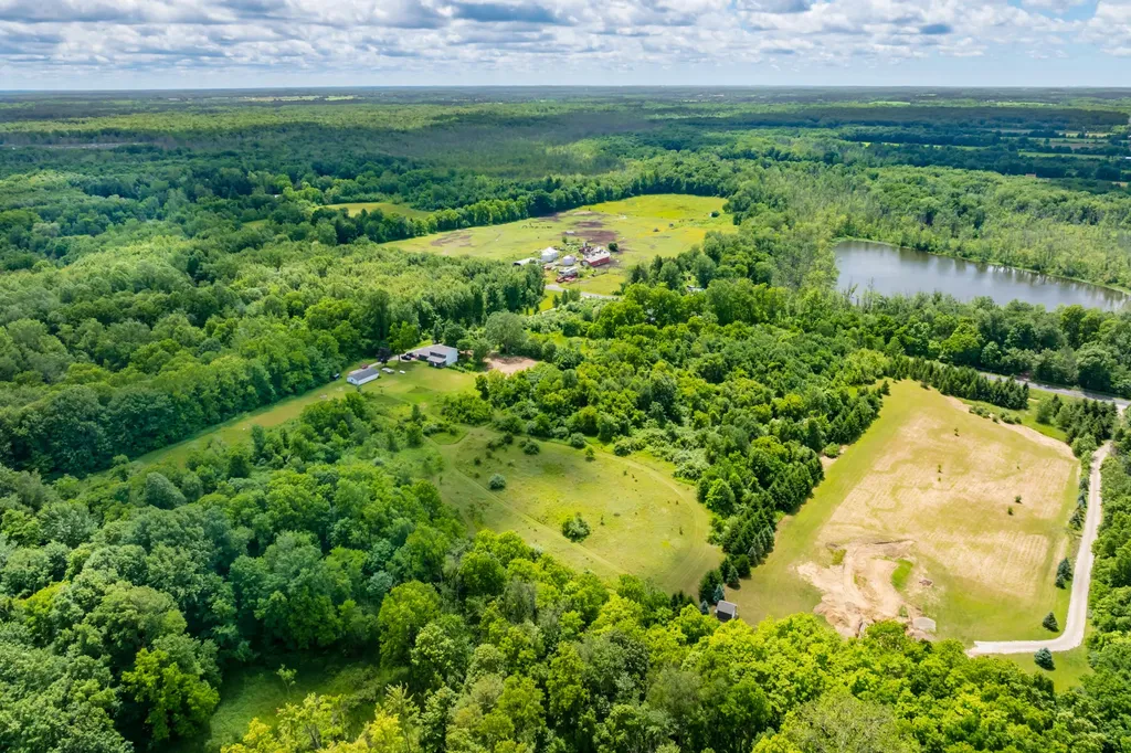38701 County Road 665 Waverly Township MI 49079