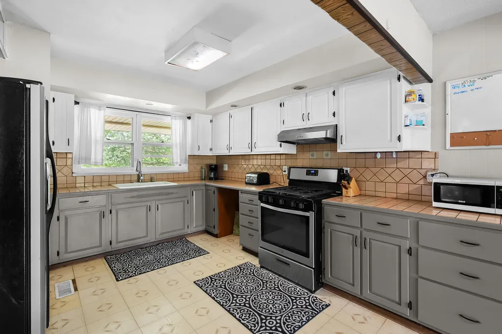 38701 County Road 665 Waverly Township MI 49079