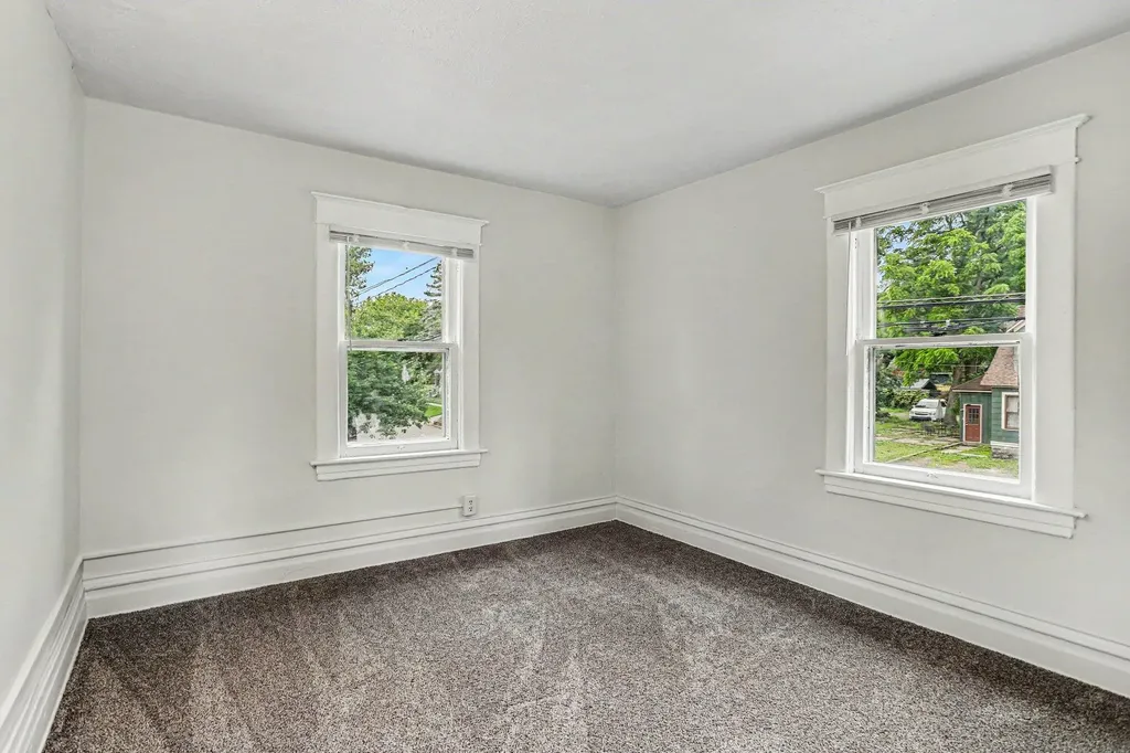625 Mccourtie Street Kalamazoo City MI 49008