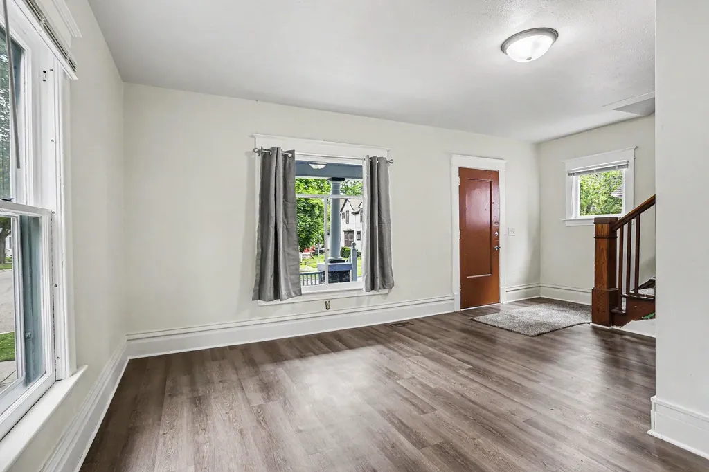 625 Mccourtie Street Kalamazoo City MI 49008