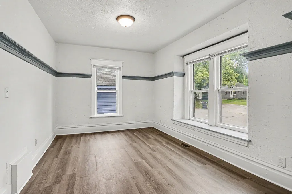 625 Mccourtie Street Kalamazoo City MI 49008