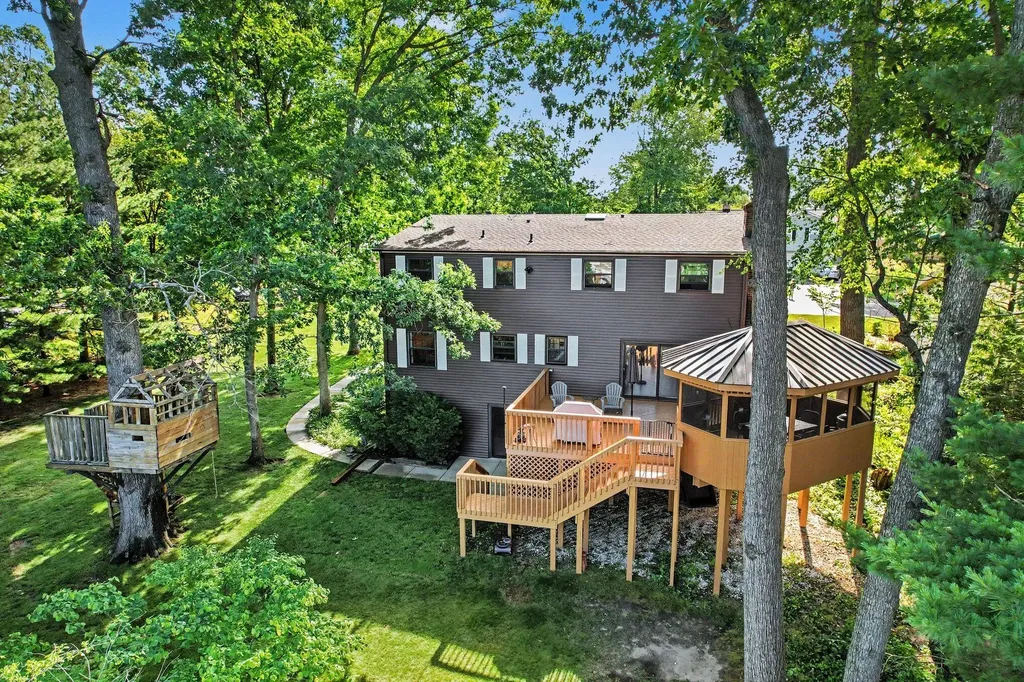 7618 Hampton Oaks Drive Portage City MI 49024
