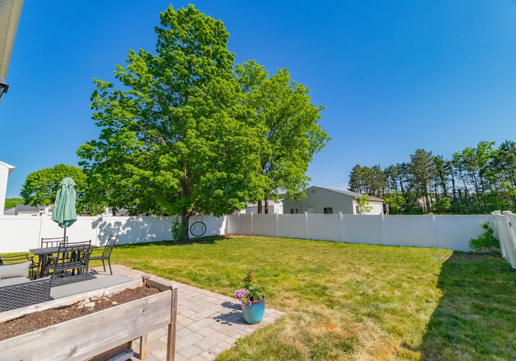 25091 Front Avenue Mattawan Village MI 49071