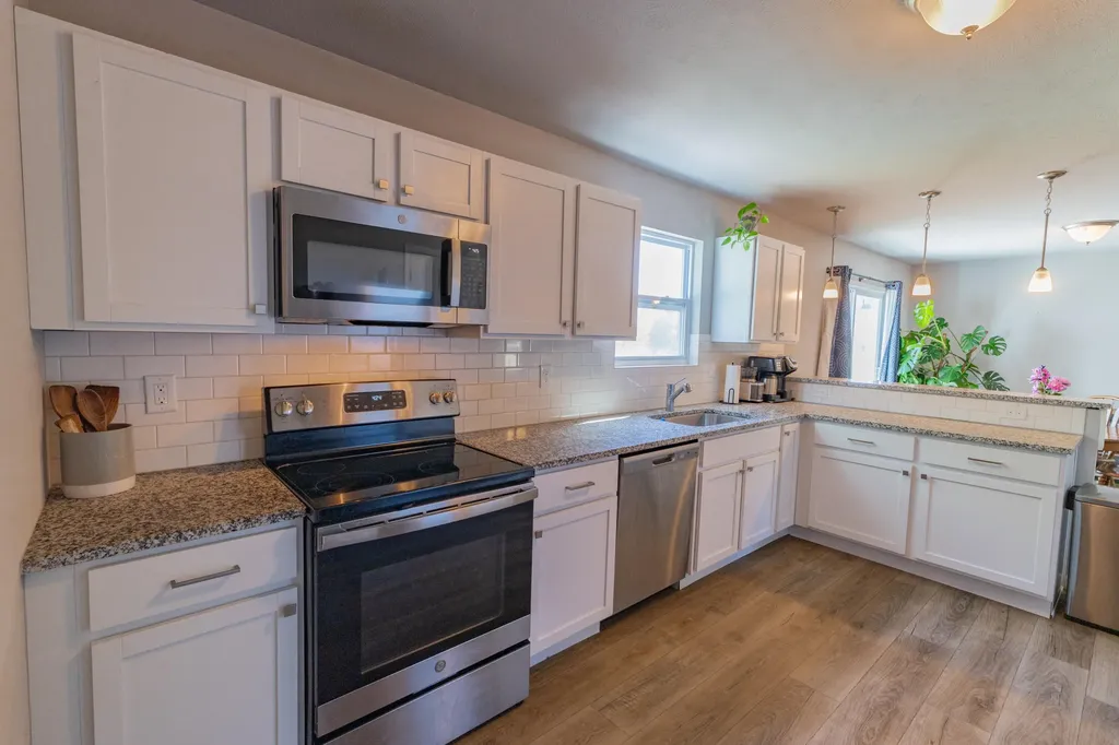 25091 Front Avenue Mattawan Village MI 49071