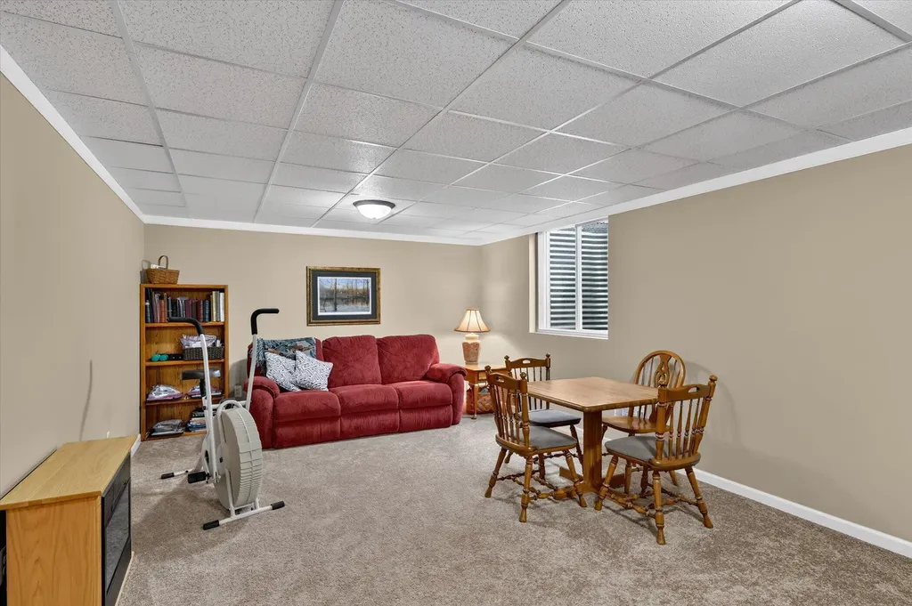 6294 Clovermeadows Avenue Pavilion Township MI 49088