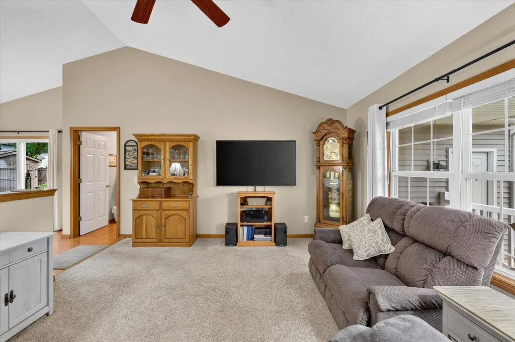 6294 Clovermeadows Avenue Pavilion Township MI 49088