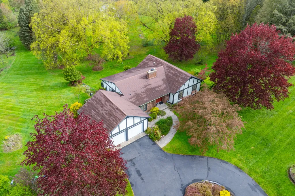 6926 W H Avenue Oshtemo Charter Township MI 49009