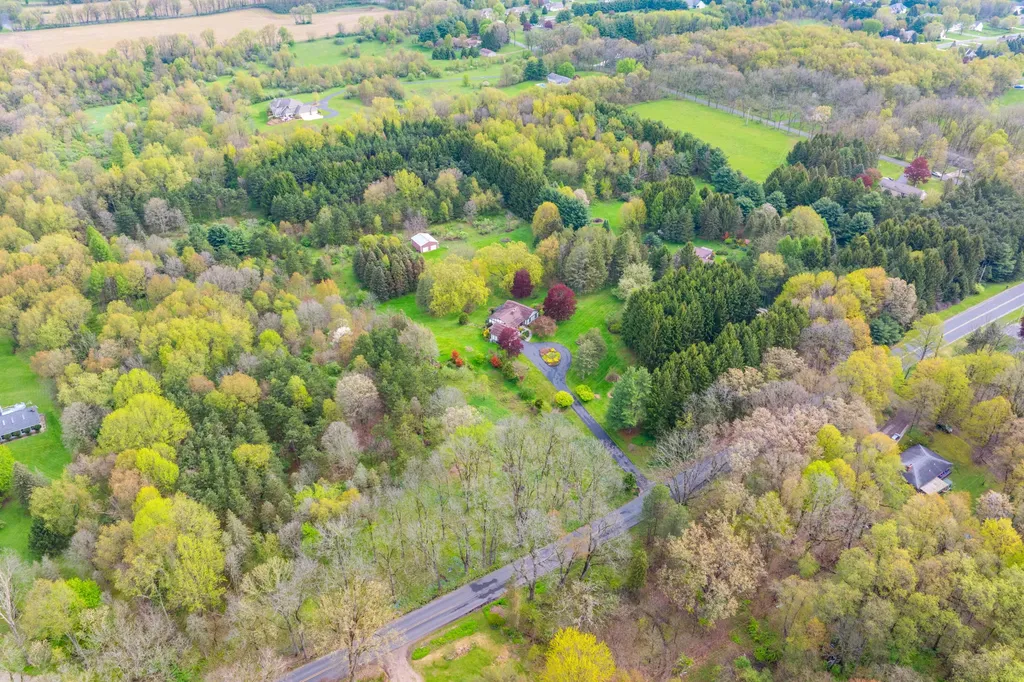 6926 W H Avenue Oshtemo Charter Township MI 49009