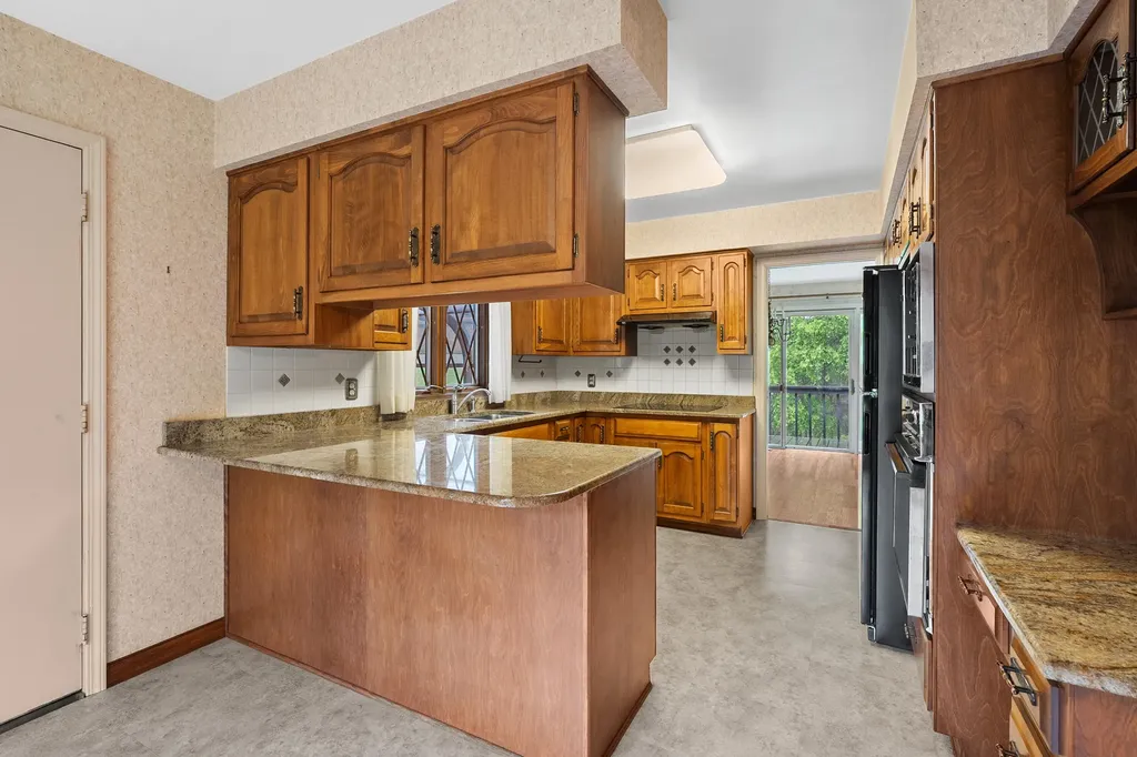 6926 W H Avenue Oshtemo Charter Township MI 49009