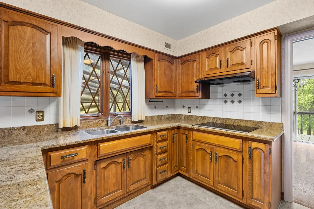 6926 W H Avenue Oshtemo Charter Township MI 49009