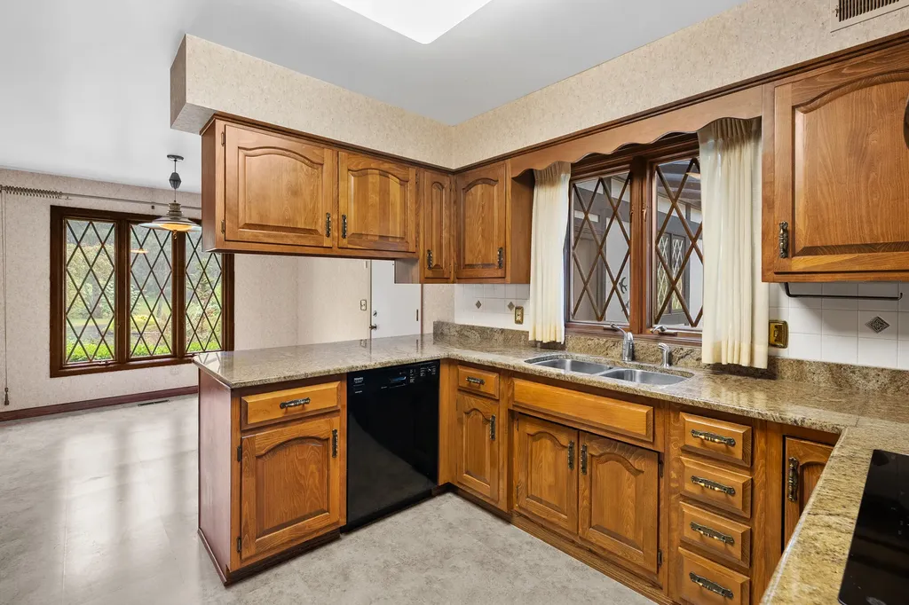 6926 W H Avenue Oshtemo Charter Township MI 49009