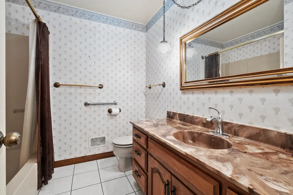 6926 W H Avenue Oshtemo Charter Township MI 49009