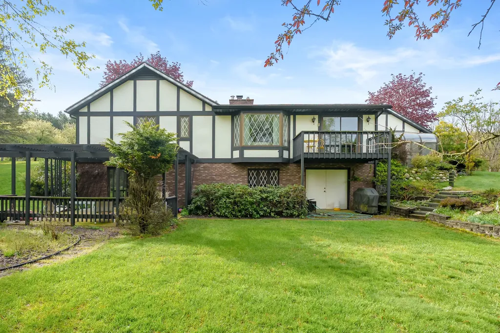 6926 W H Avenue Oshtemo Charter Township MI 49009