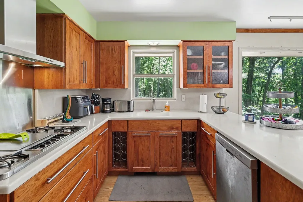 9408 E G Avenue Comstock Charter Township MI 49053