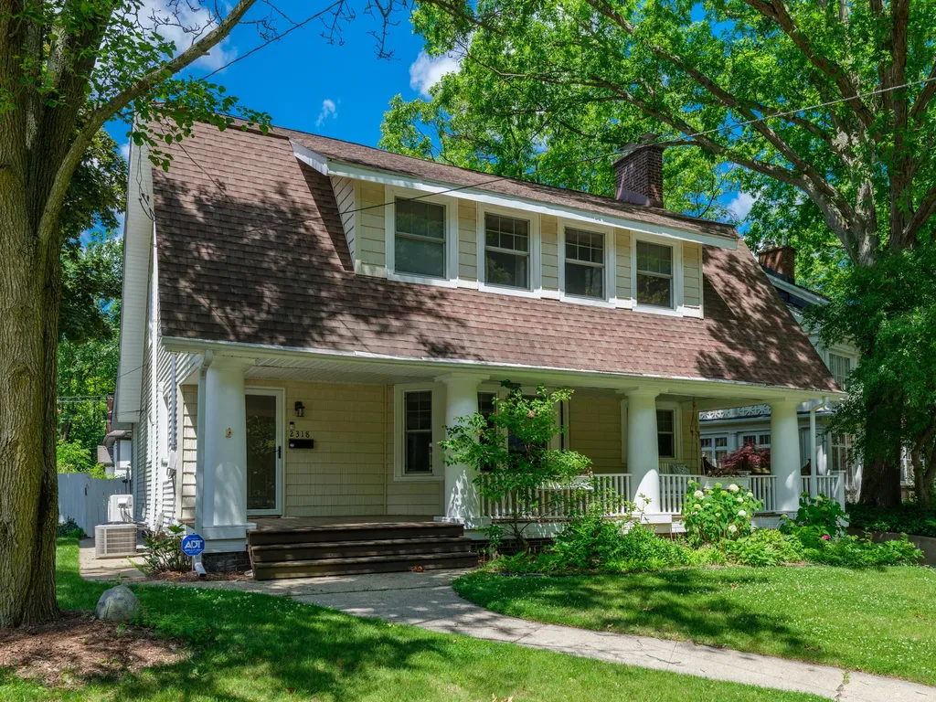 2318 Glenwood Drive Kalamazoo City MI 49008