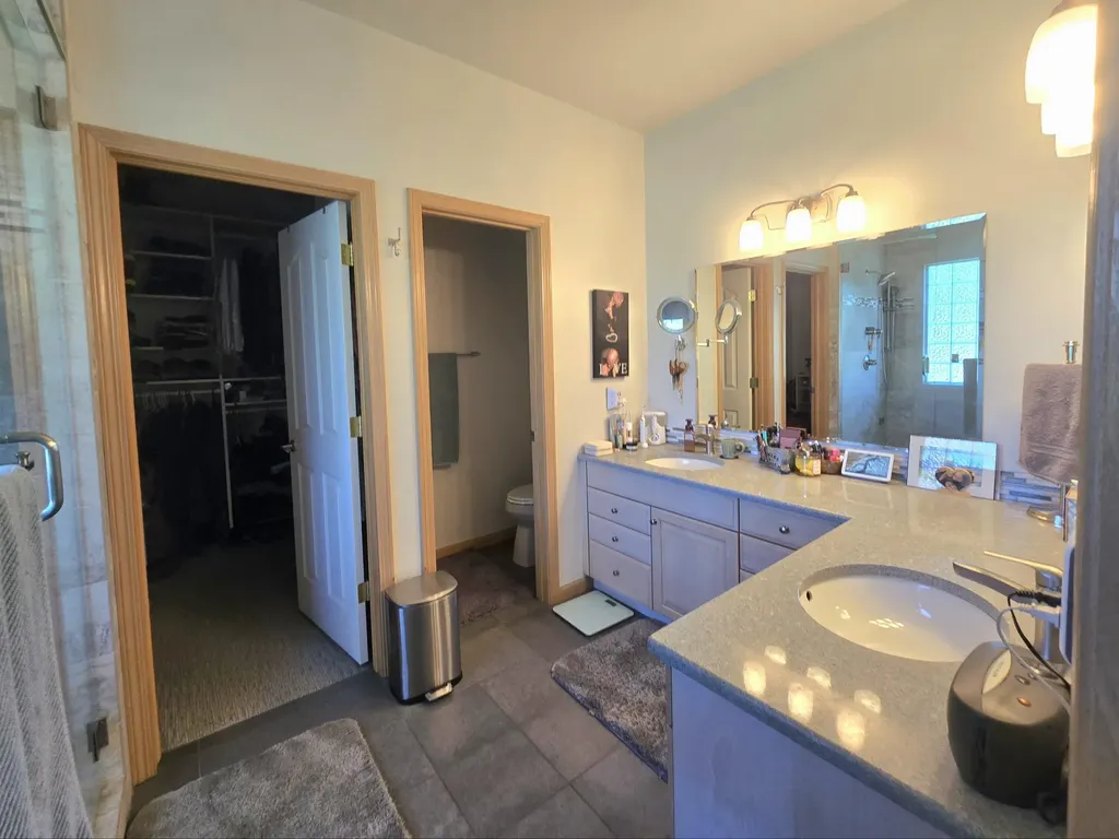 594 Springwood Drive Oshtemo Charter Township MI 49009
