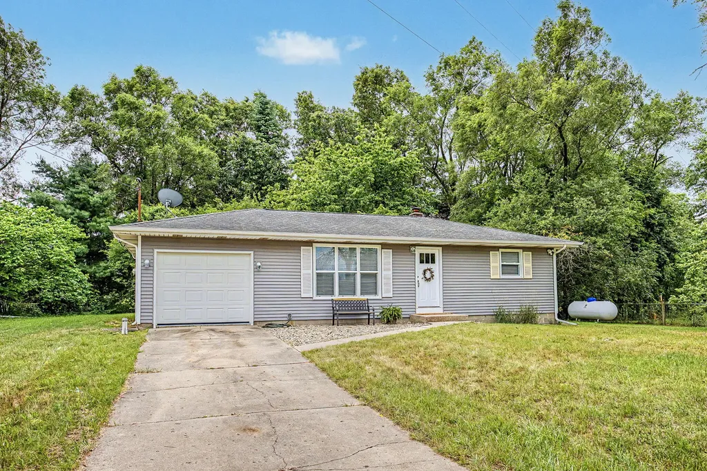 12444 S Drive N Convis Township MI 49014