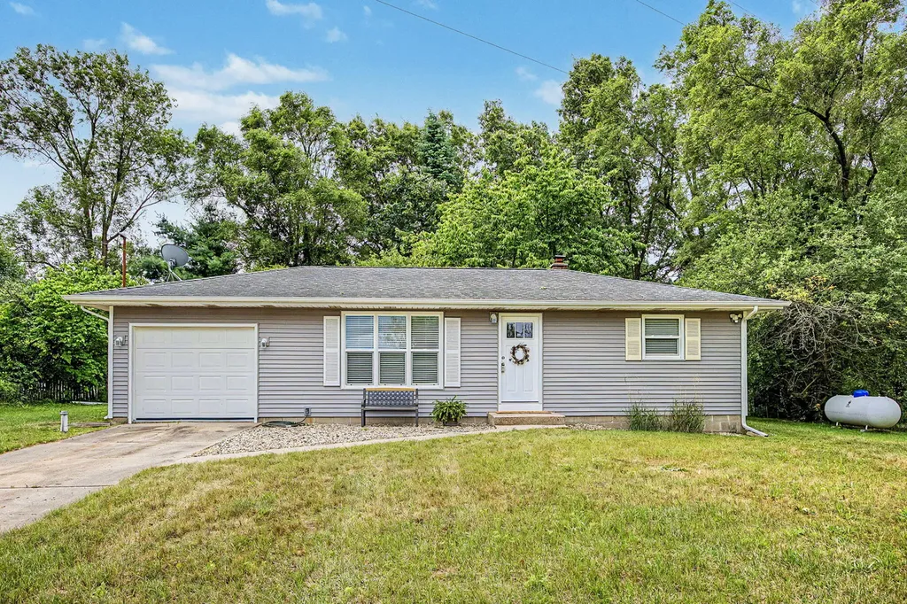 12444 S Drive N Convis Township MI 49014
