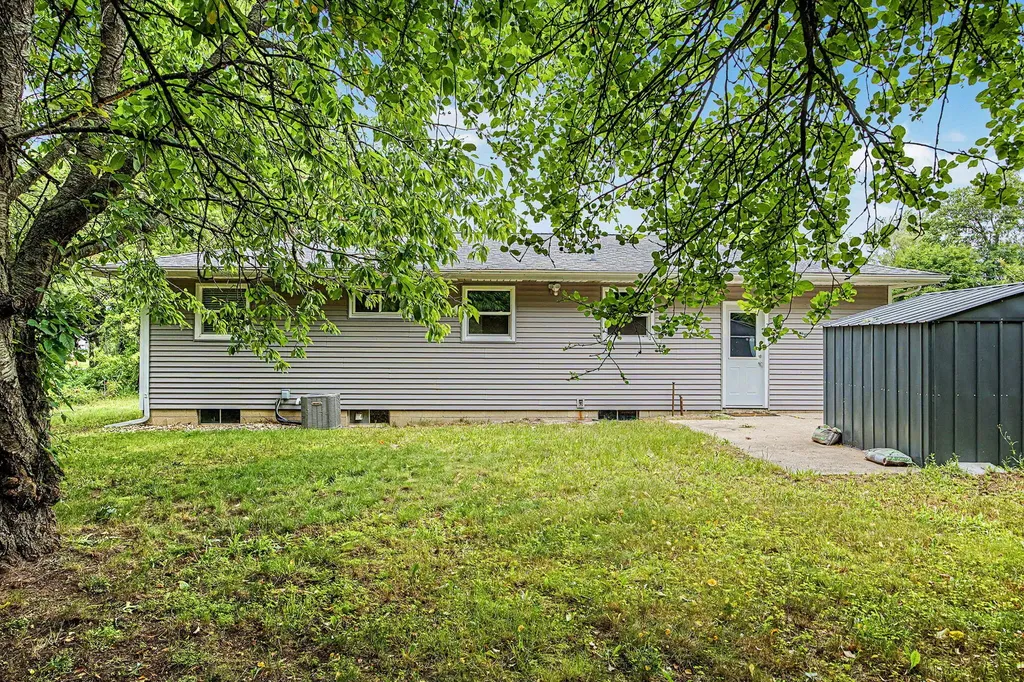 12444 S Drive N Convis Township MI 49014