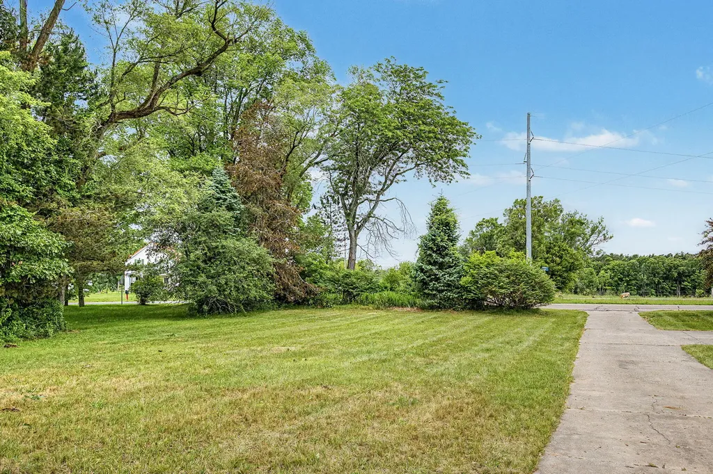 12444 S Drive N Convis Township MI 49014