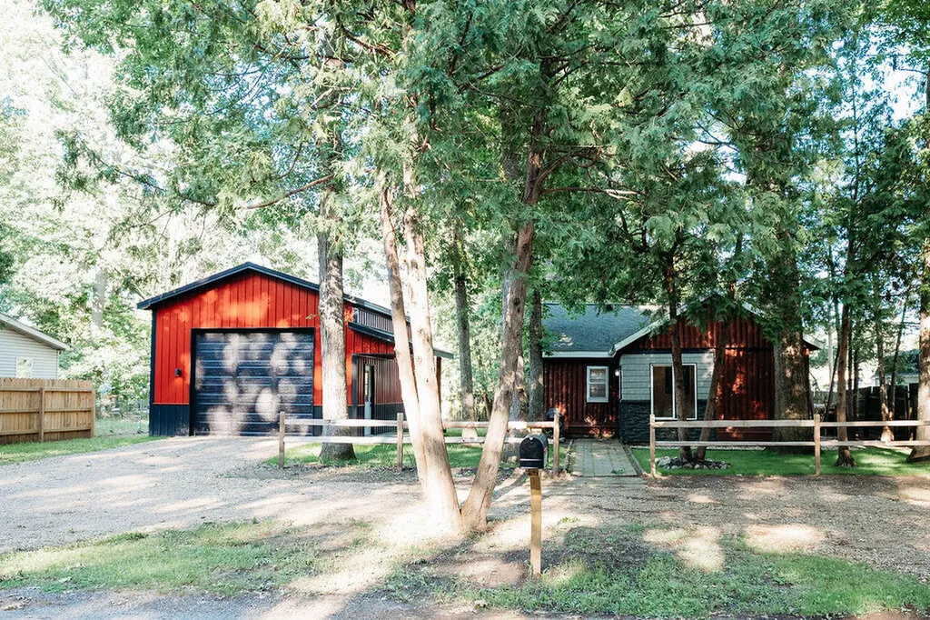 52493 35 1/2 Street Paw Paw Township MI 49079
