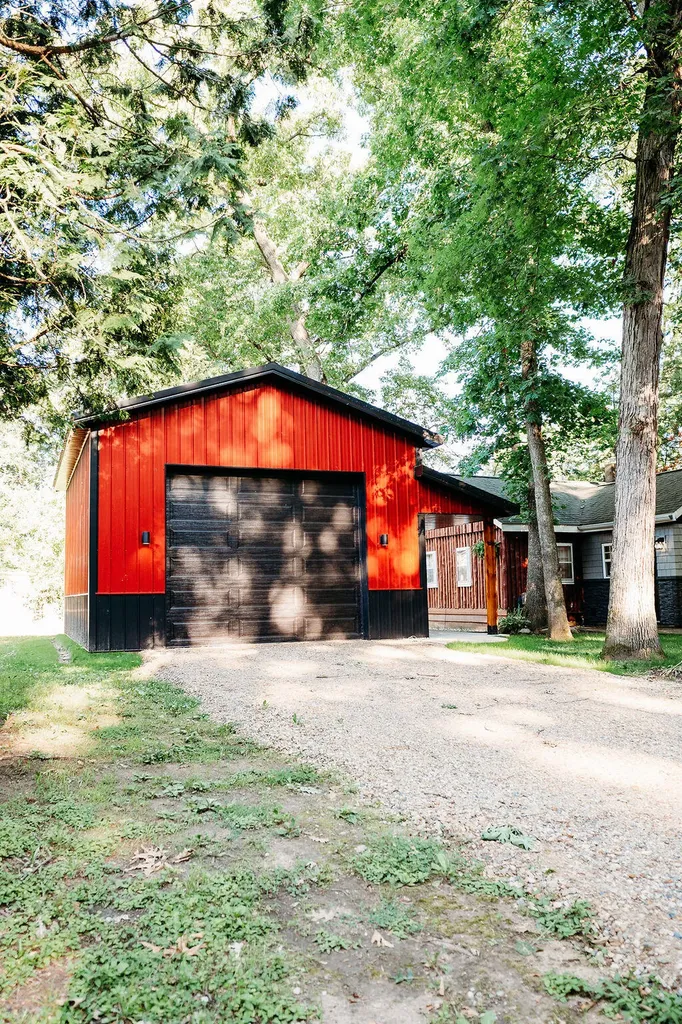 52493 35 1/2 Street Paw Paw Township MI 49079