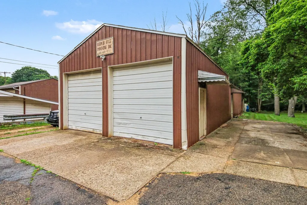 1946 142nd Avenue Dorr Township MI 49323