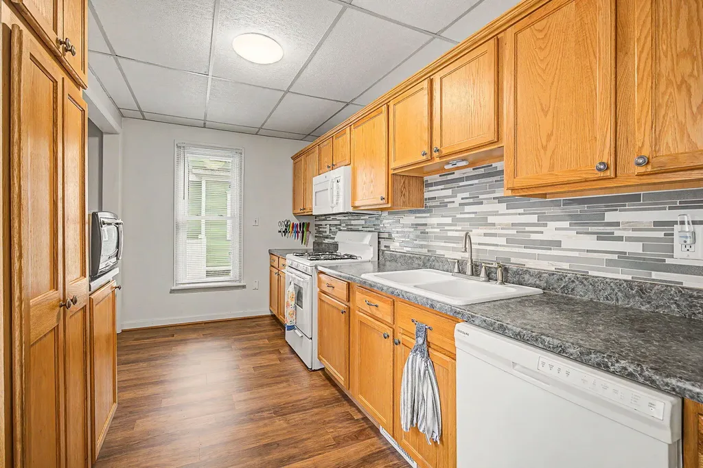 80 Garrison Avenue Battle Creek City MI 49017