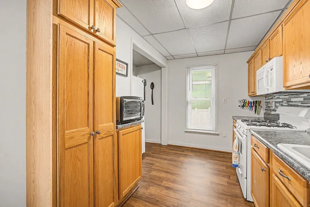 80 Garrison Avenue Battle Creek City MI 49017