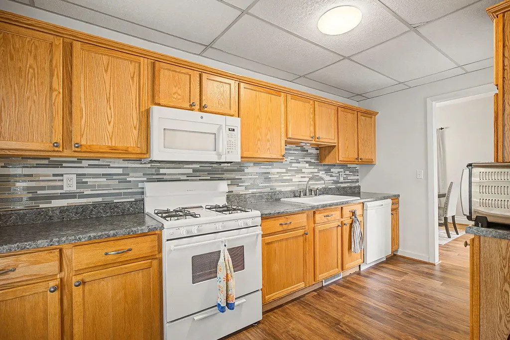 80 Garrison Avenue Battle Creek City MI 49017
