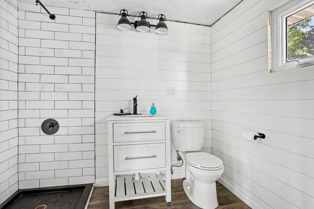 1372 Burlington Drive Ross Township MI 49060