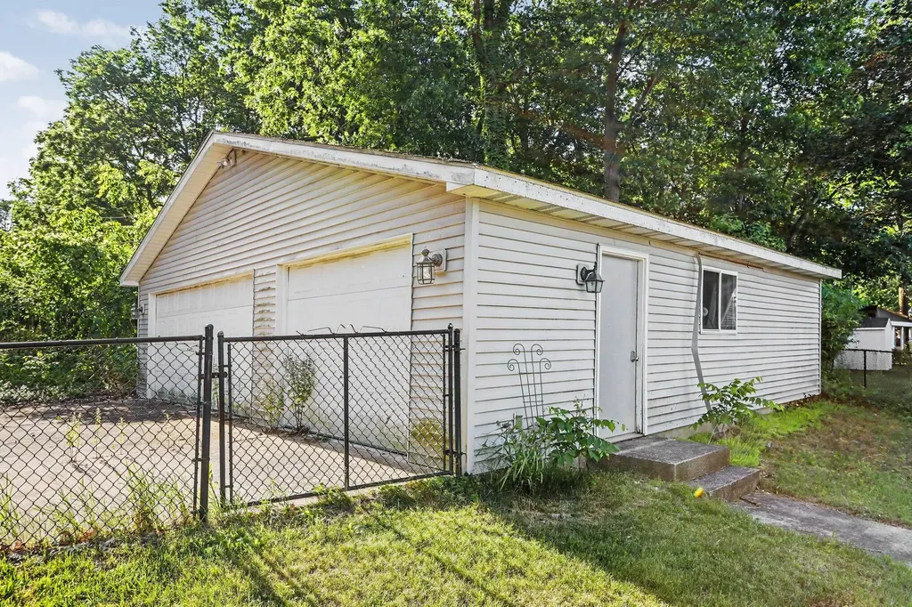 1372 Burlington Drive Ross Township MI 49060