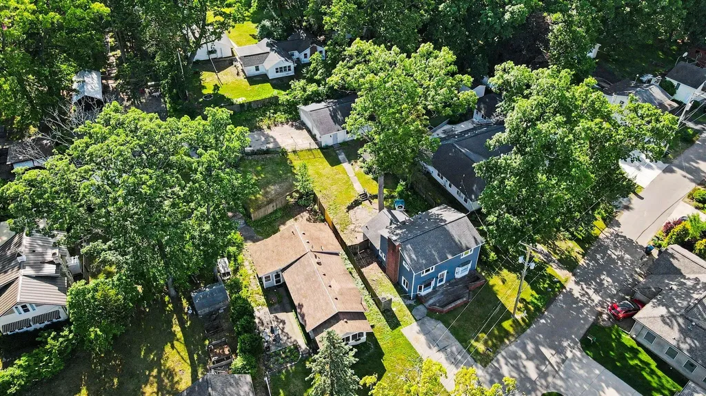 1372 Burlington Drive Ross Township MI 49060
