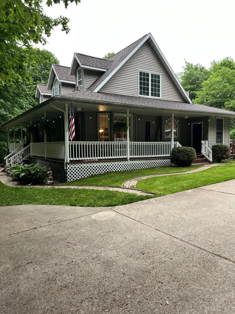 71625 26th Street Antwerp Township MI 49065