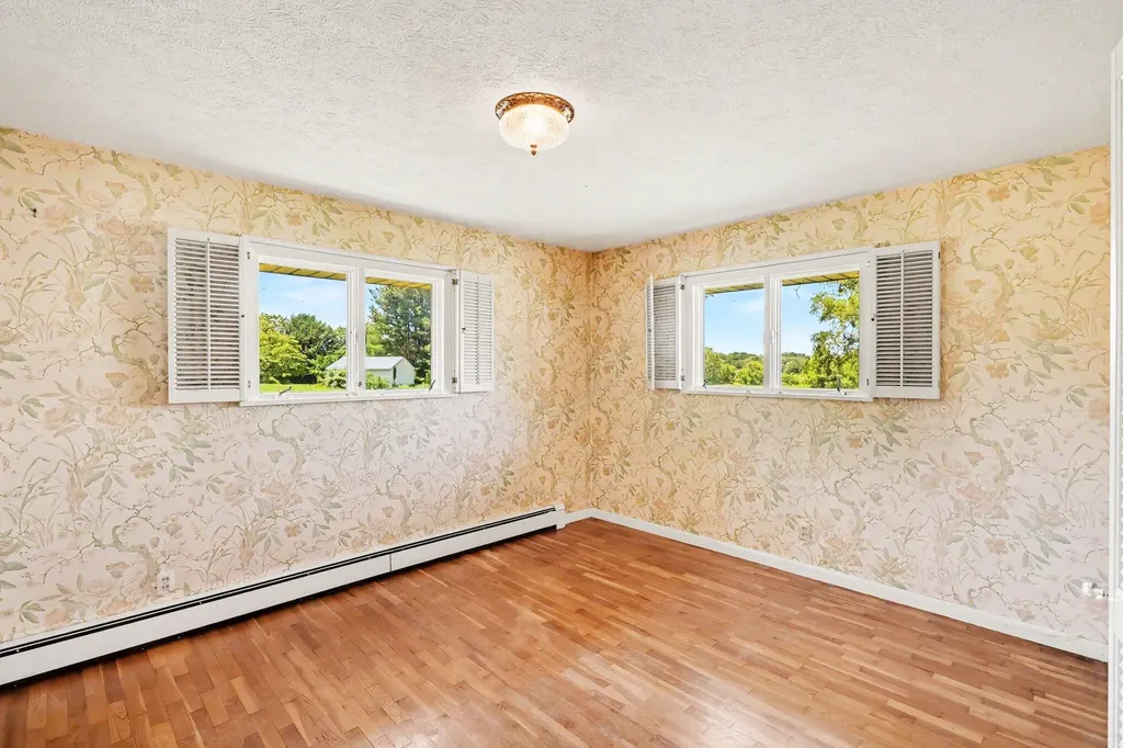 3865 E Empire Avenue Benton Charter Township MI 49022